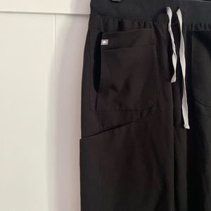 Nepal Black 6 pocket scrub joggers